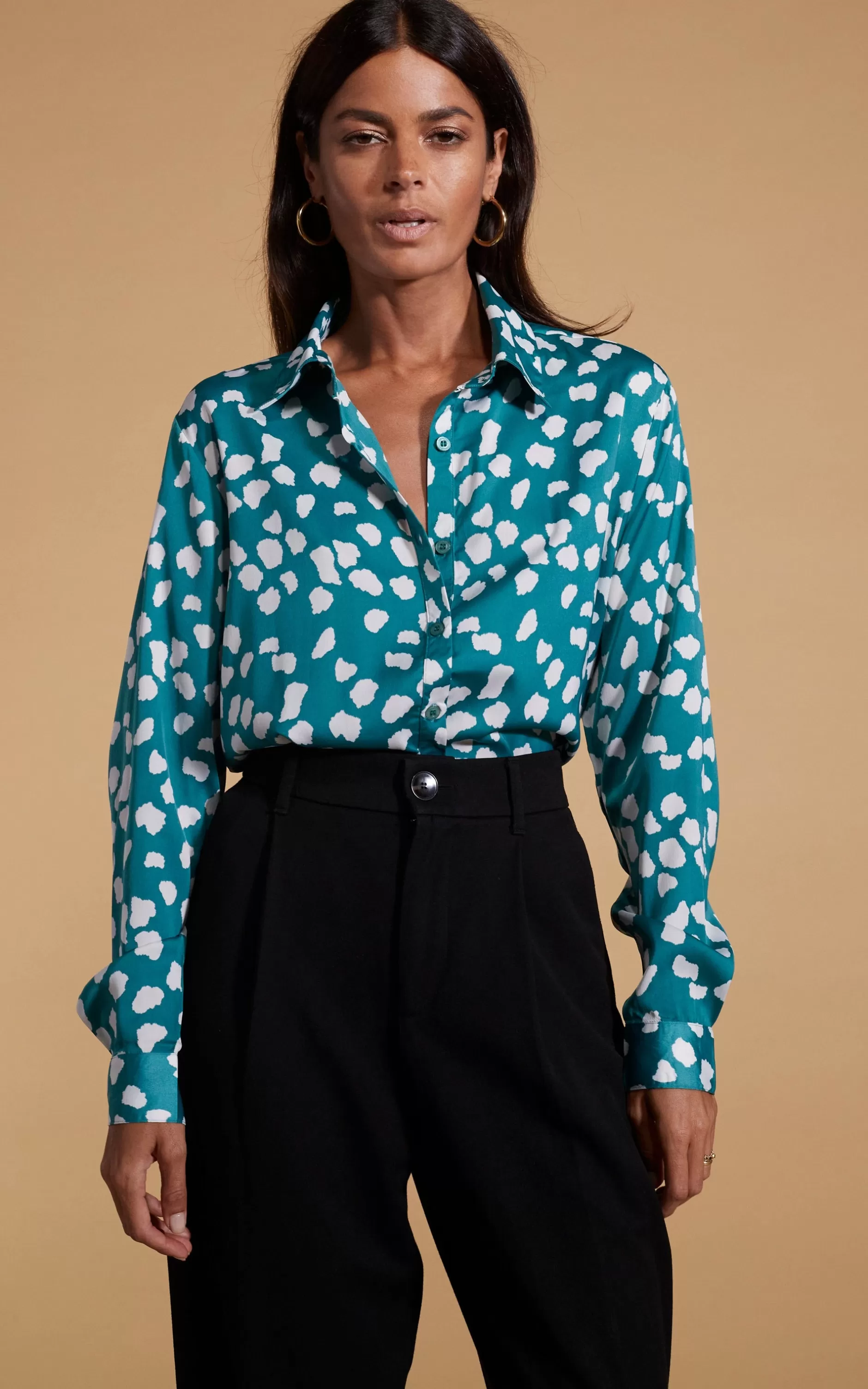 Dancing Leopard Nevada Satin Shirt In White On Green Cloud>Women Shirts